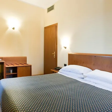 Lvg Collection - Gardenia Hotel