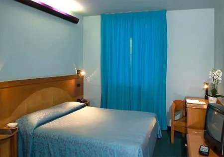 Lvg Collection - Gardenia Hotel 3*