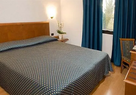 Lvg Collection - Gardenia Hotel 3*