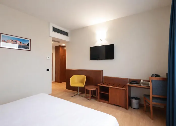Lvg Collection - Gardenia Hotel